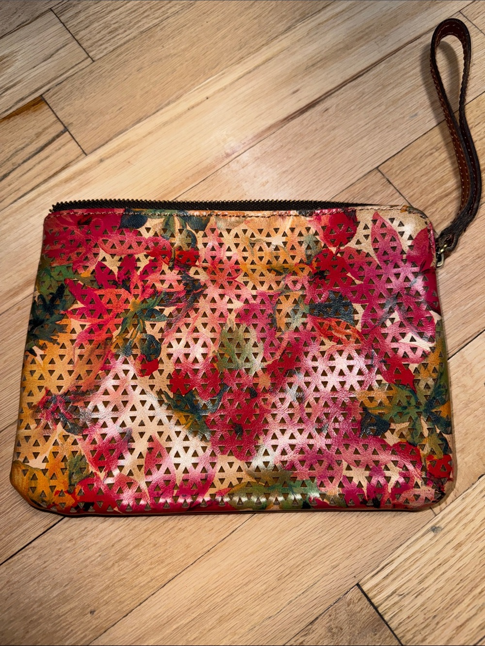 Patricia Nash Cassini wristlet Floral Red Leather Wristlet 100% real leather - Picture 2 of 6
